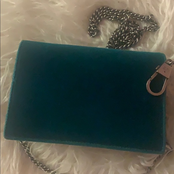 Gucci Velvet Super Mini Dionysus in Peacock - Picture 6 of 8